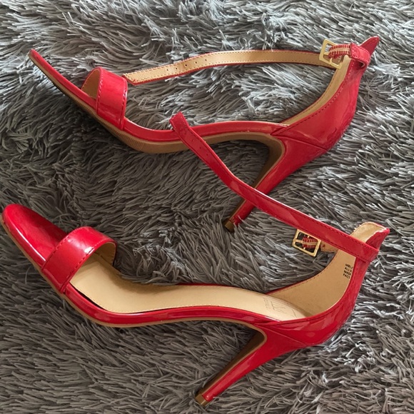Material girl red heels - Picture 3 of 7